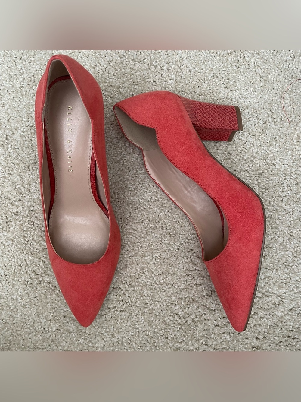 Kelly & Katie Markel Coral Suede Pump Heels Size 9M